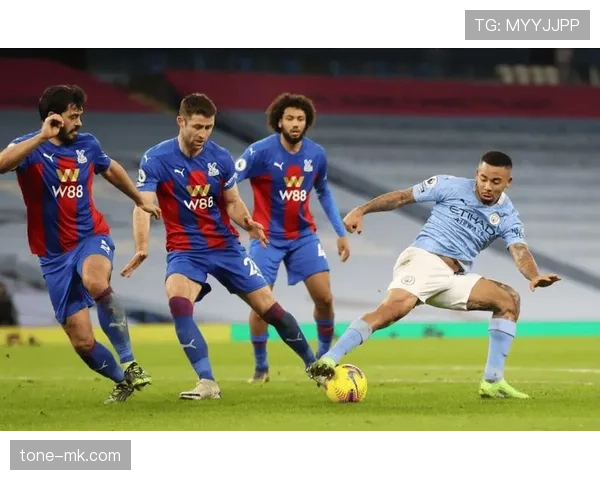 水晶宫状态回暖强势逆袭，英超赛场引发广泛关注