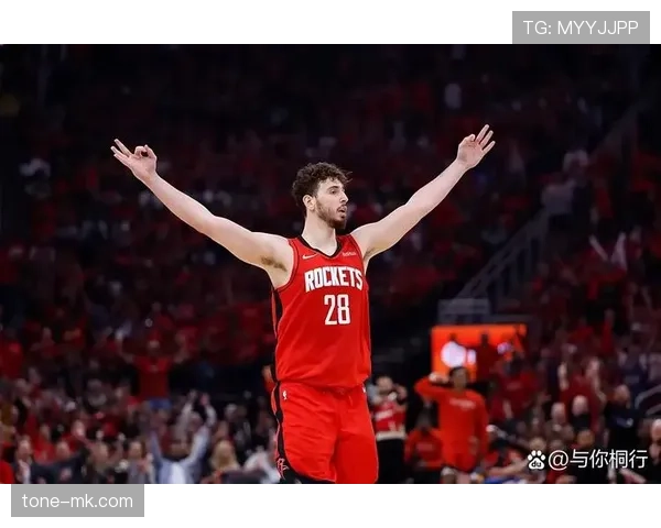 申京挡拆制造错位助攻率提升明显主导球队内线攻防